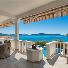4 Bedroom Villa with Pool near Milna, Brac Island Sleeps 8 